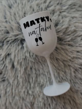 Nějaké nové textíky, jak se Vám líbí? #sklenickystextem #originalnitext #party #svatebnisklenicky